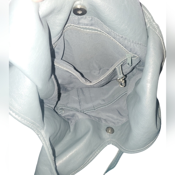 Womens Purse - Picture 3 of 8